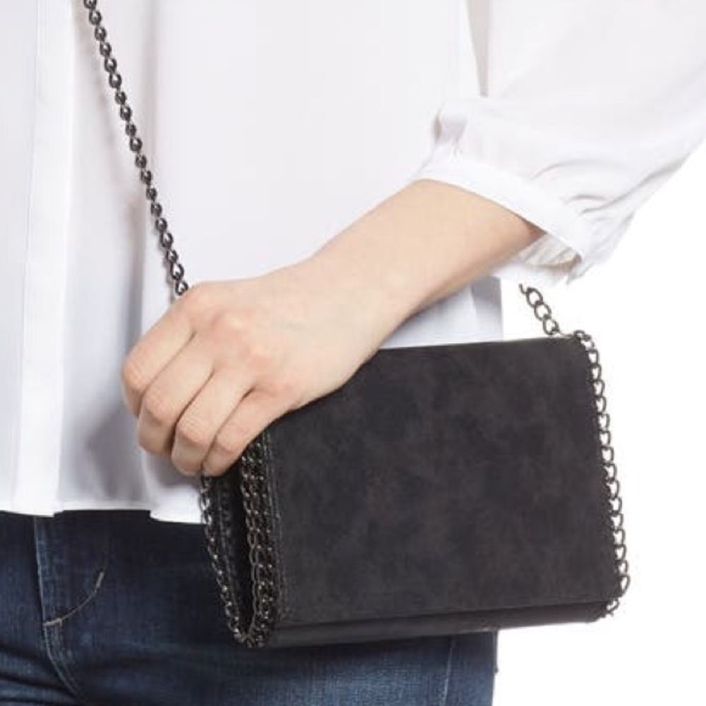 Nordstrom Chelsea28 Faux Leather Wallet on a Chain in Black